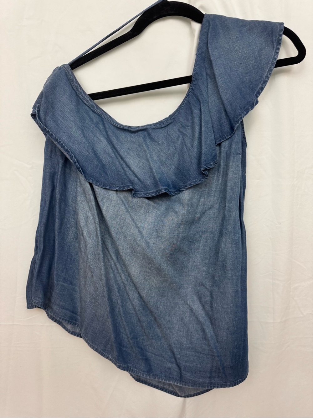 cloth & stone Blue One-Shoulder Ruffle Tank Top